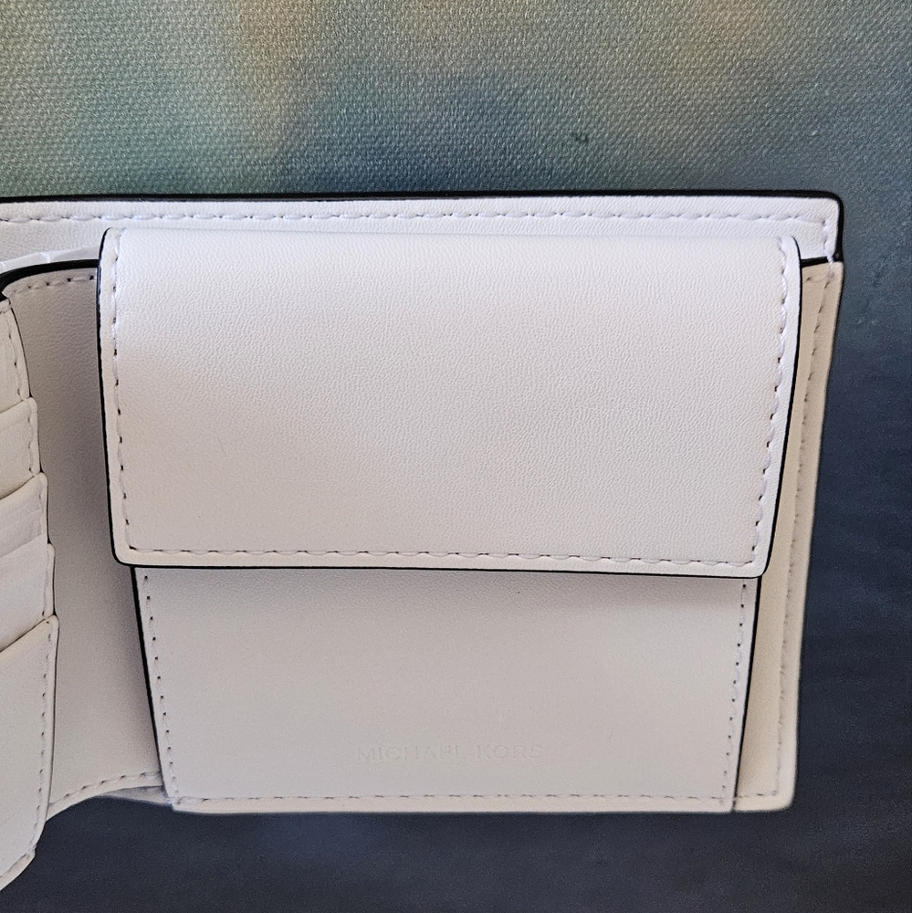 Michael Kors White Cooper Pebble Leather Bifold Wallet with Coin Pouch NWT - Picture 4 of 14